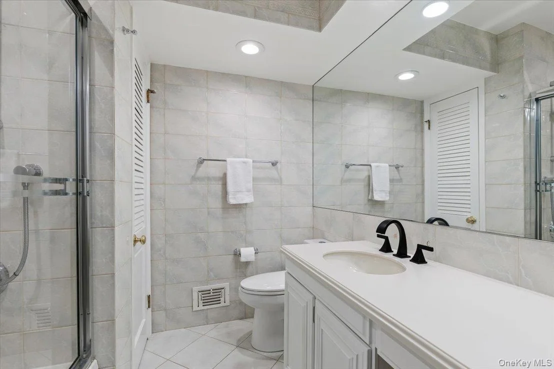 Photo of 38 Brevoort Lane