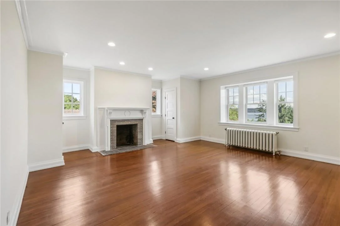 Photo of 401 N Broadway