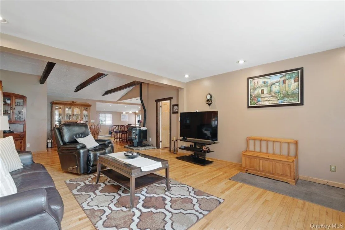 Photo of 333 Rockledge Road