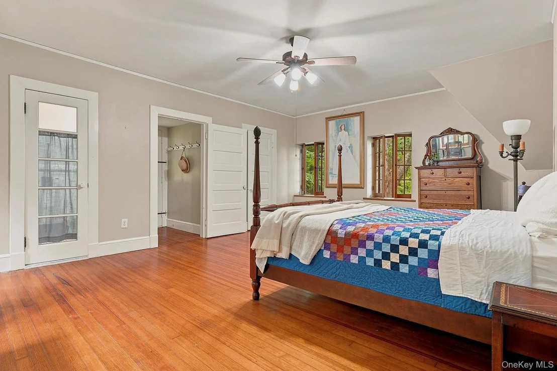 Photo of 15-18 Normandy Grange