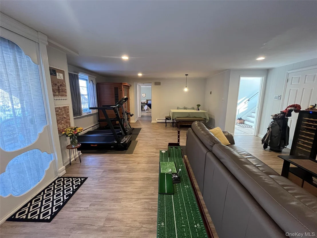 Photo of 112 Crescent Drive