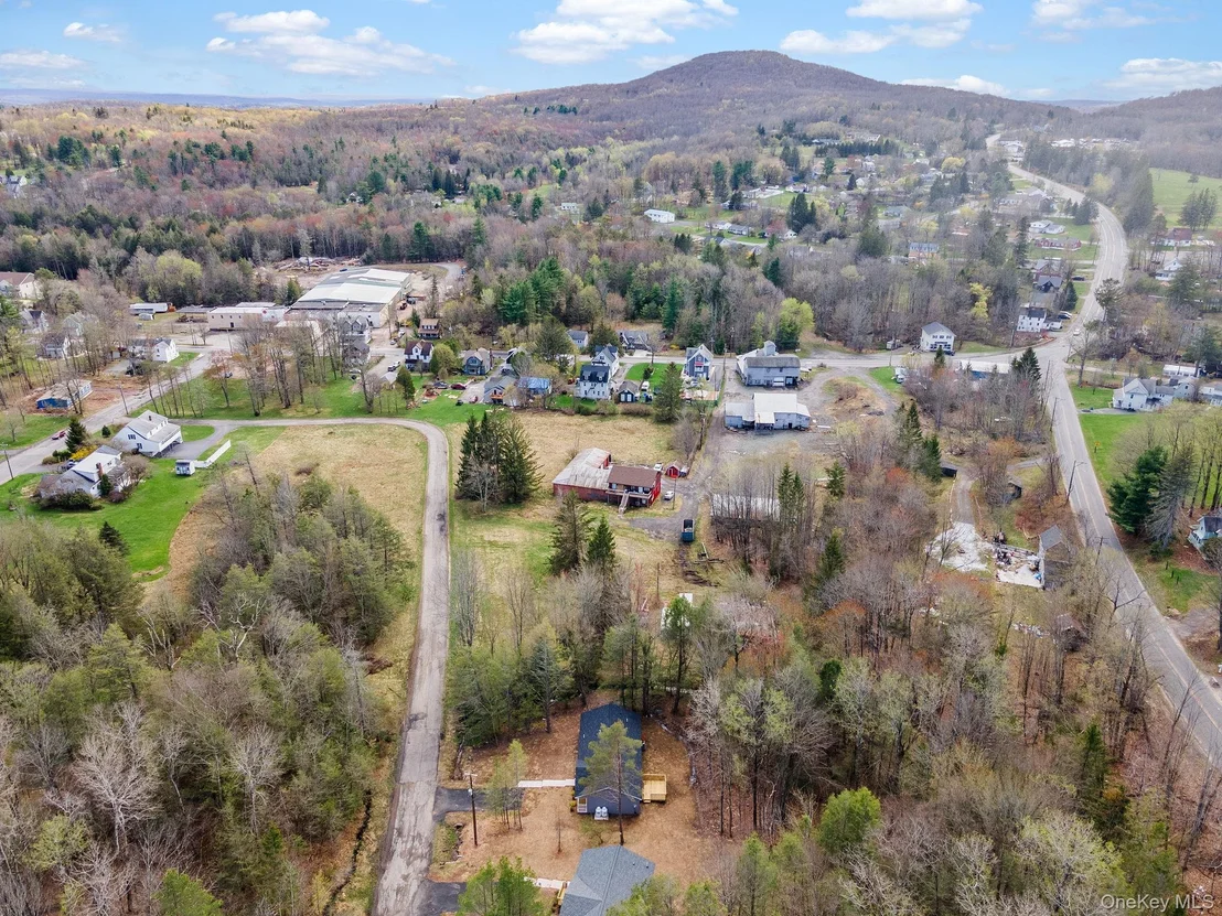 Photo of 45 Pinehurst Drive W