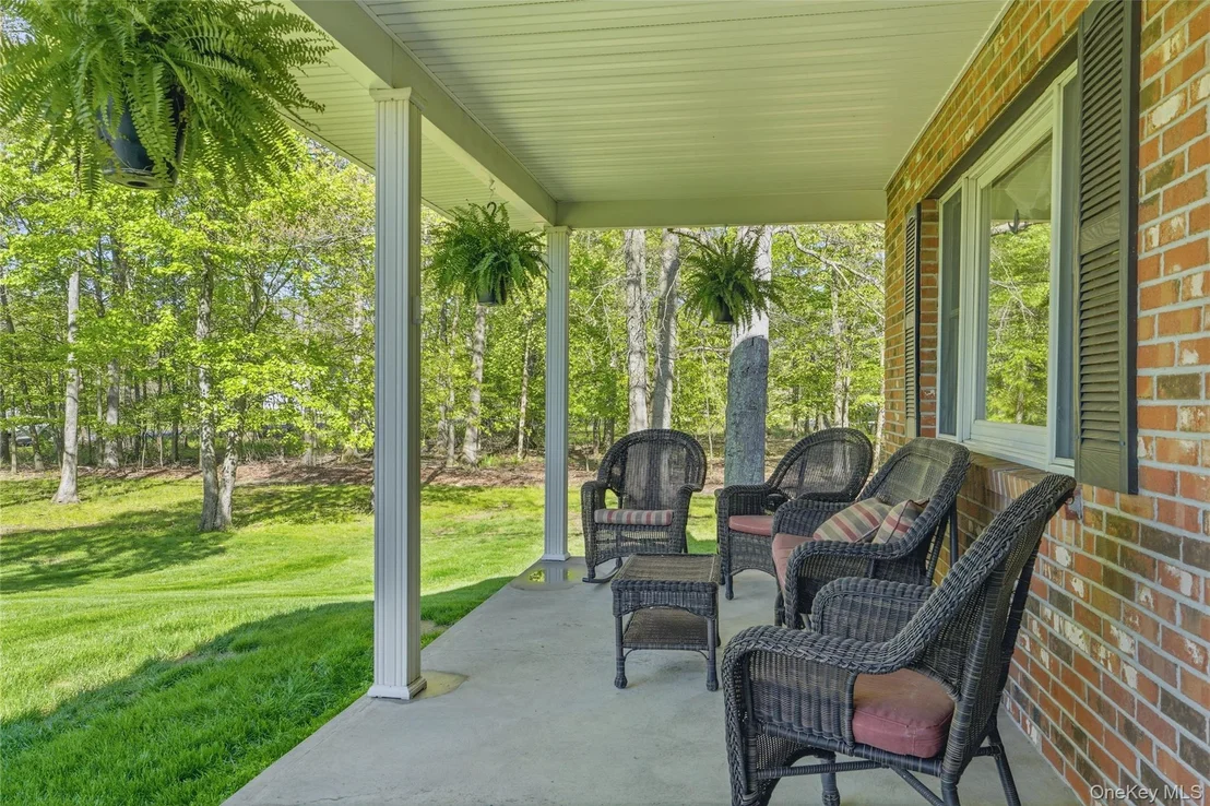 Photo of 36 River Glen Road