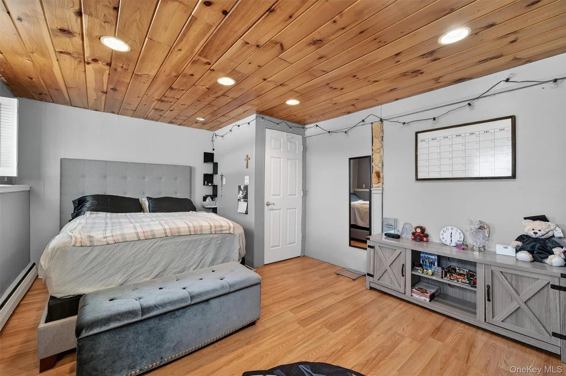 Photo of 14 Scotchtown Drive