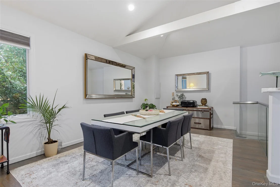 Photo of 5 Argonne Road W