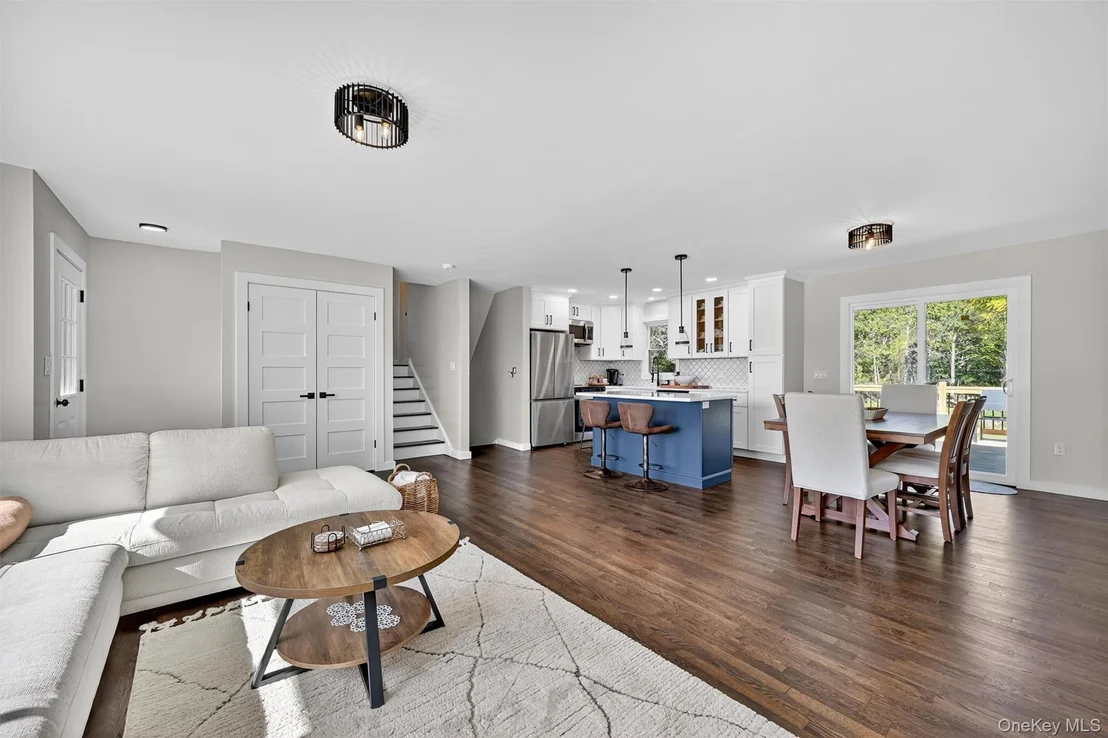 Photo of 10 Elizabeth Drive