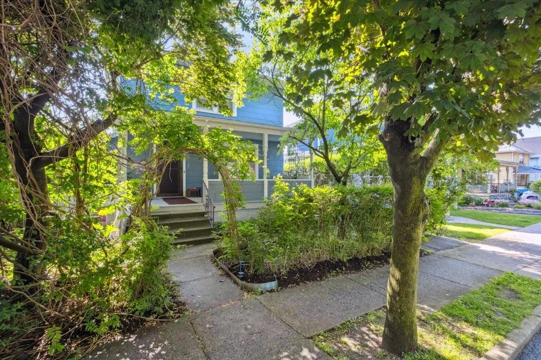 Photo of 330 Union Avenue
