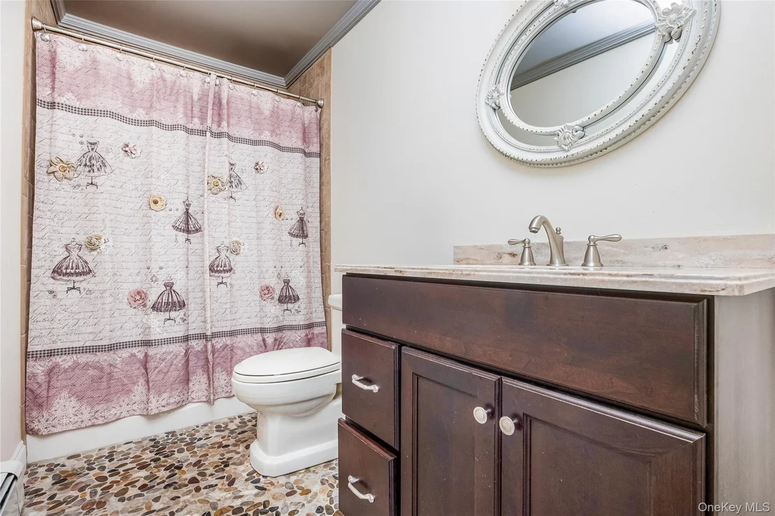 Photo of 1340 Spur Drive S