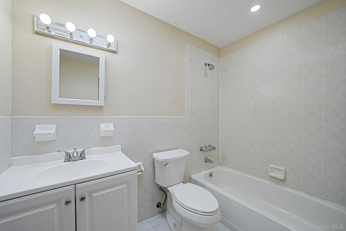 Photo of 4 Bay Place