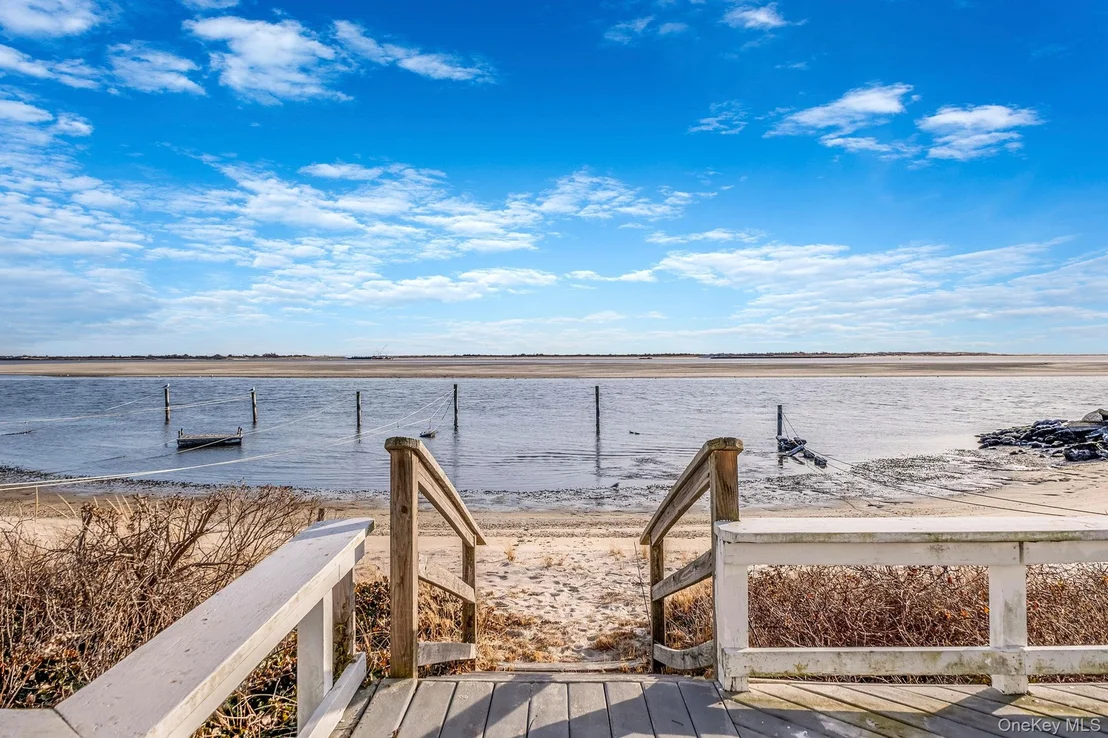 Photo of 116 Oak Beach Road