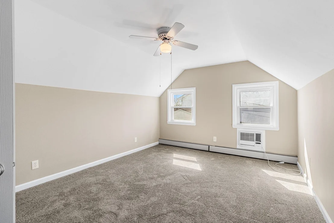 Photo of 84 Ridge Lane