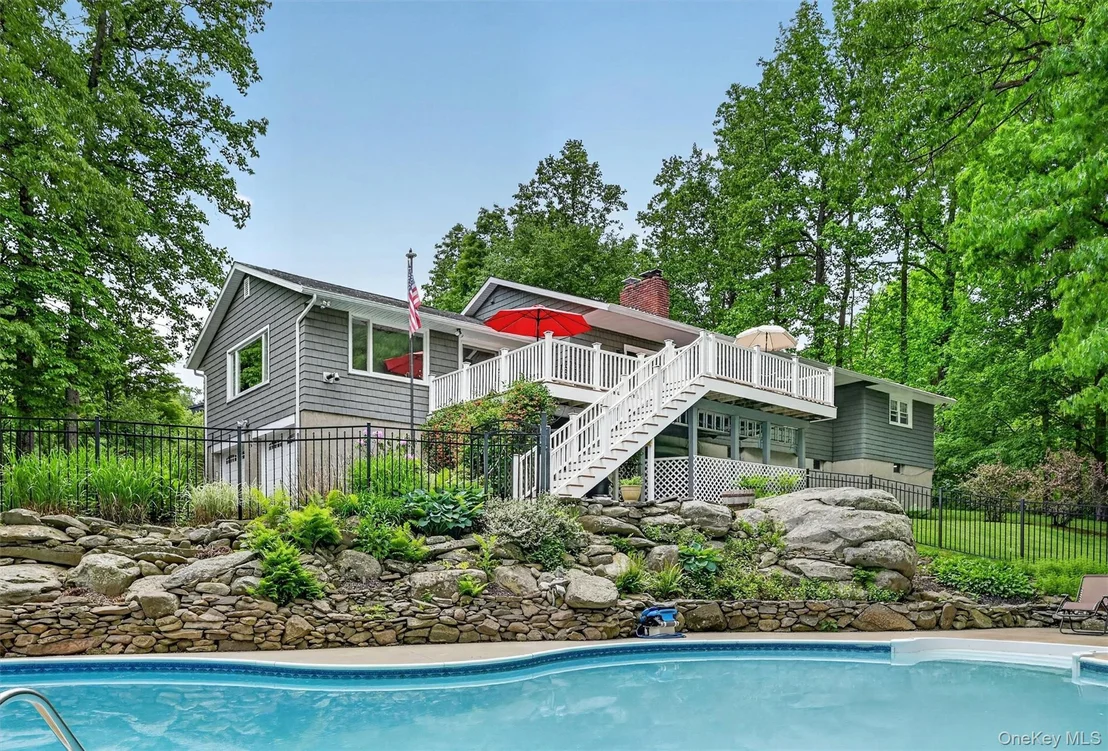 Photo of 8 Mountain Brook Road