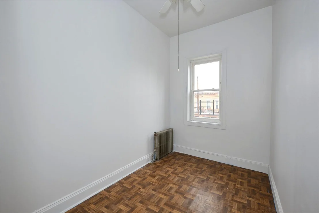 Photo of 284 Hemlock Street