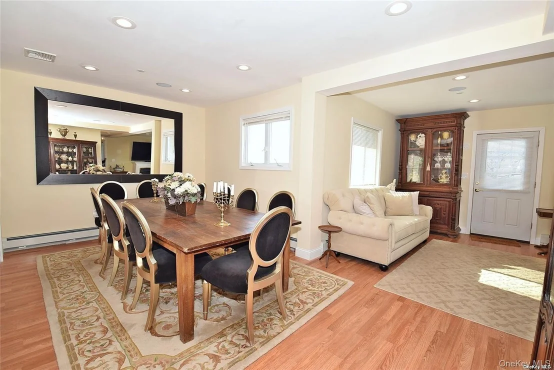 Photo of 3434 Colony Drive