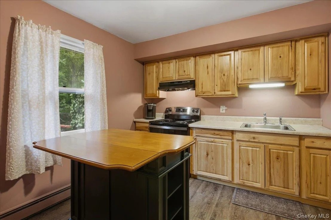 Photo of 184 Fulton Street