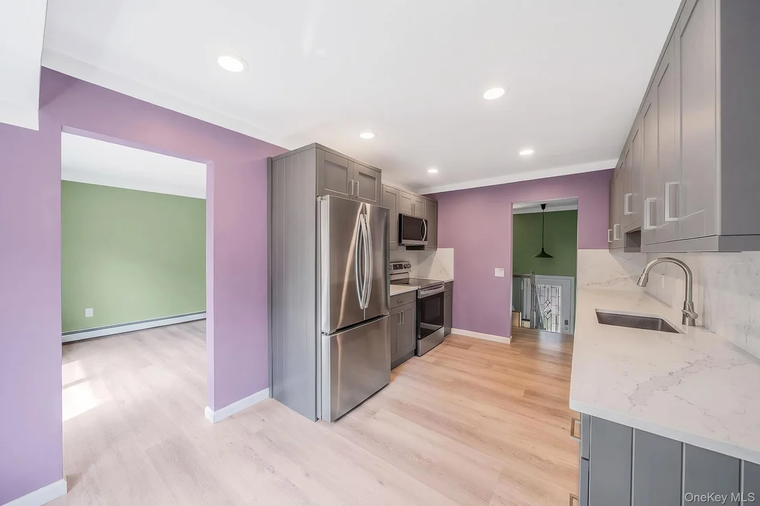 Photo of 489 Carnation Drive