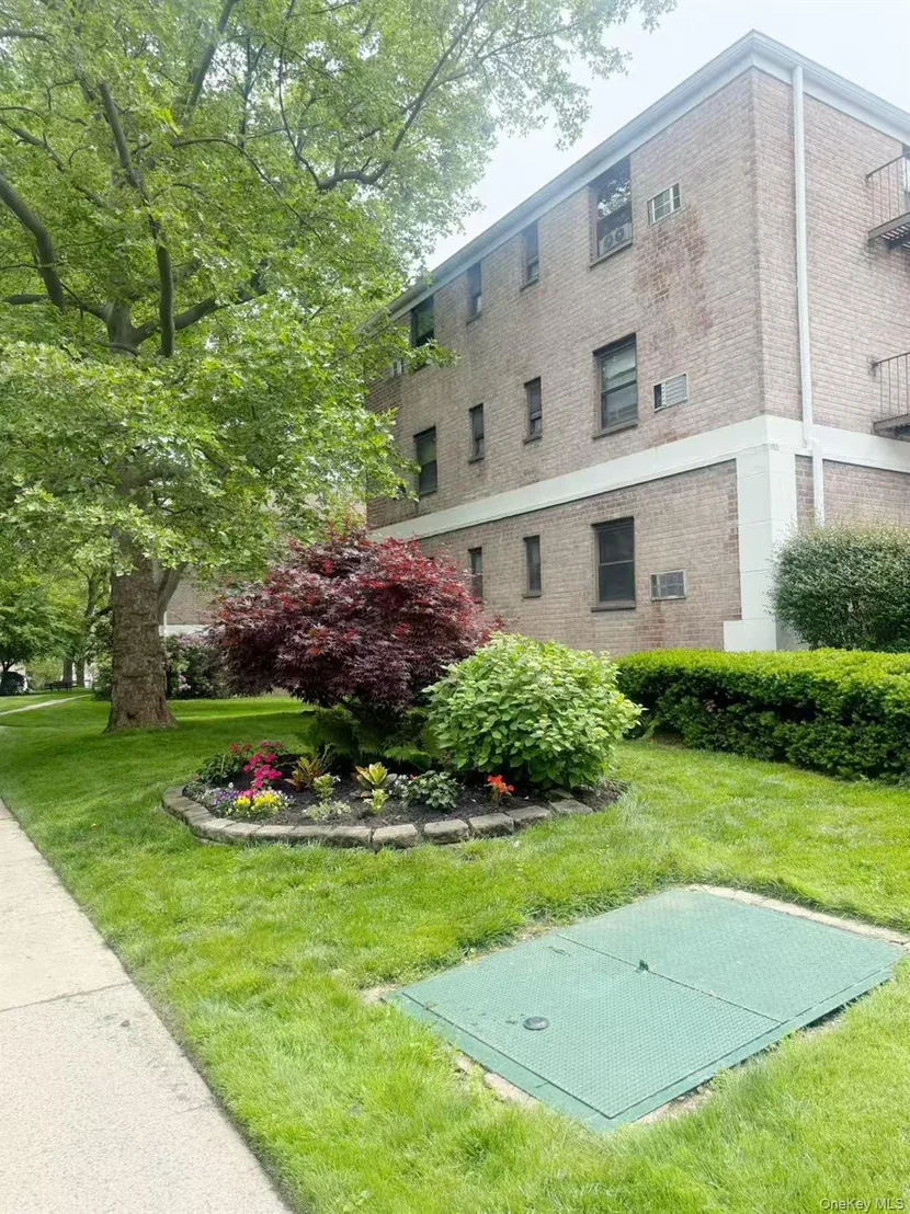 Photo of Unit 2C at 46 Terrace Circle