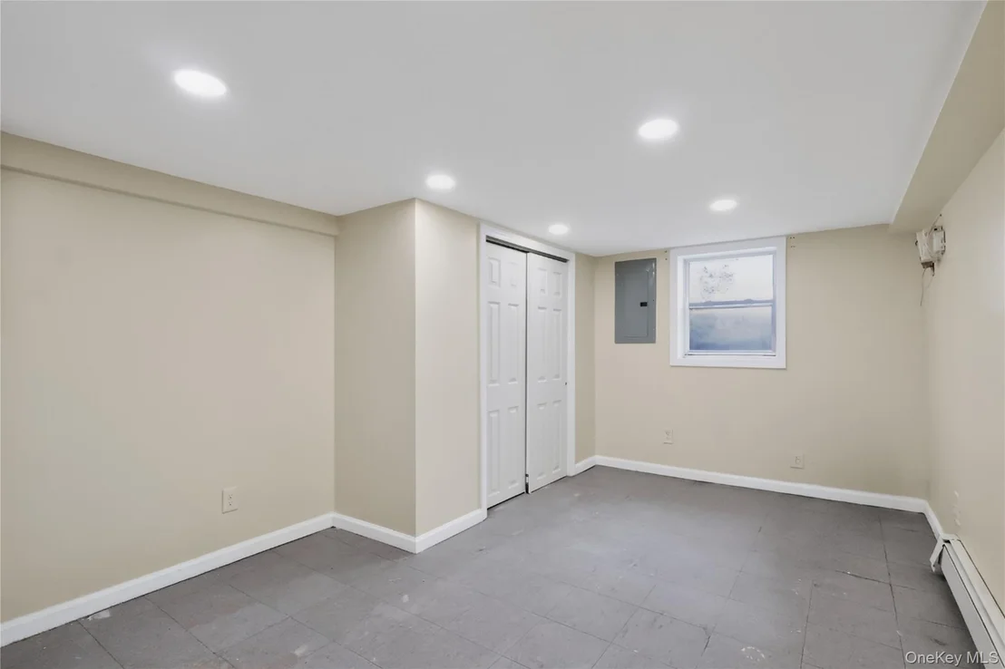 Photo of 72 Peckham Avenue