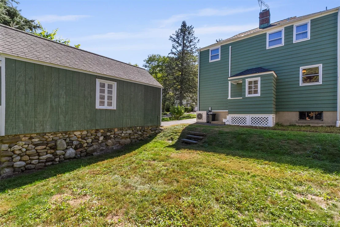 Photo of 15 Davis Avenue