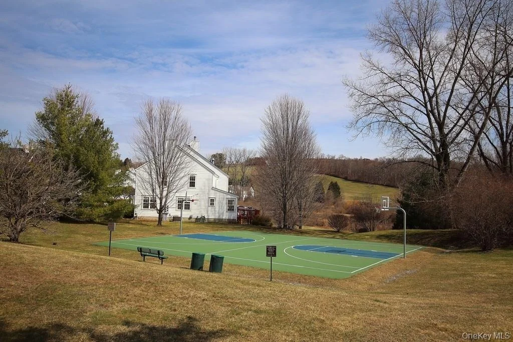 Photo of 5 Old Field Circle