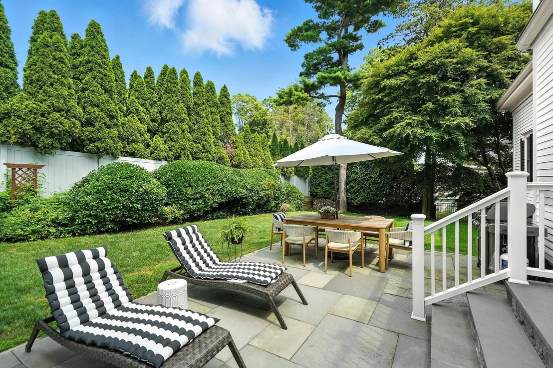 Photo of 25 Summit Avenue