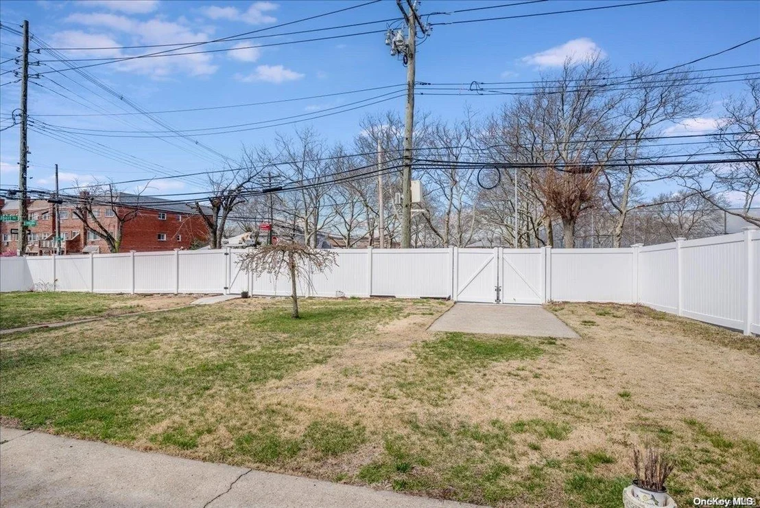 Photo of 97-05 Albert Road