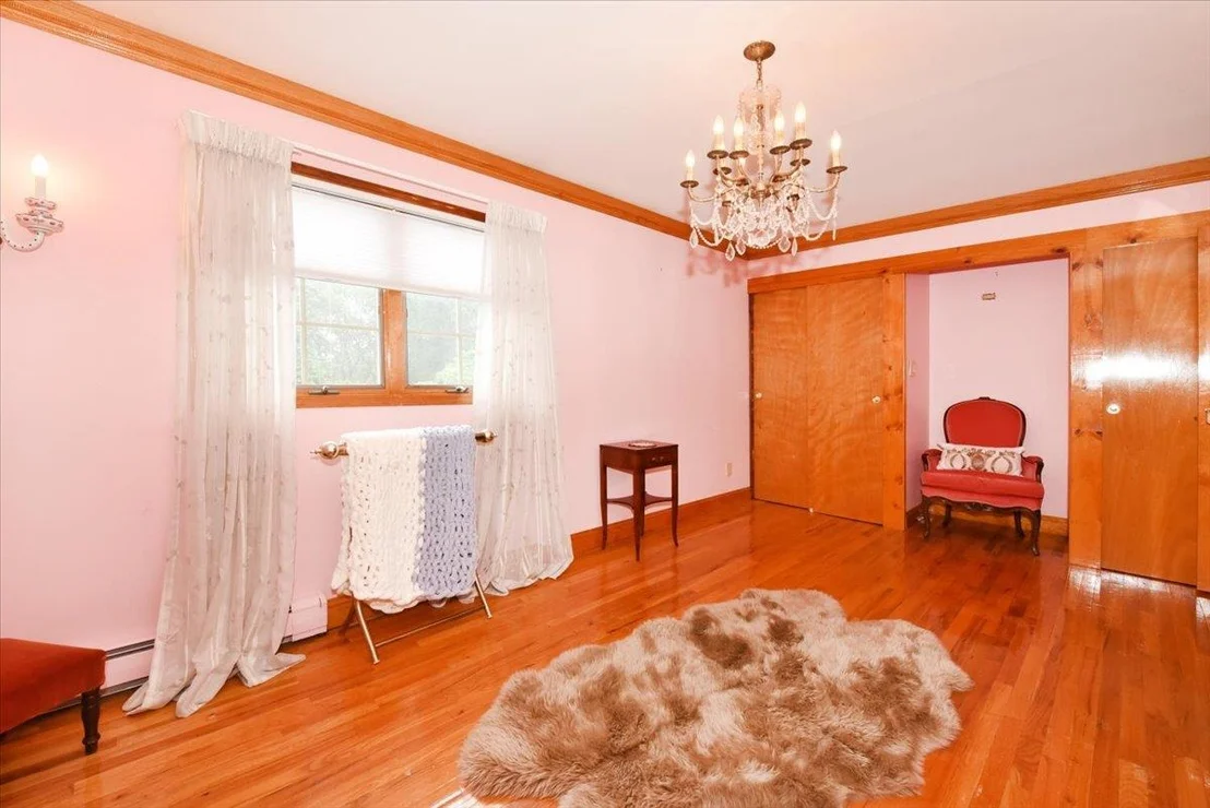 Photo of 41 Grassy Pond Drive