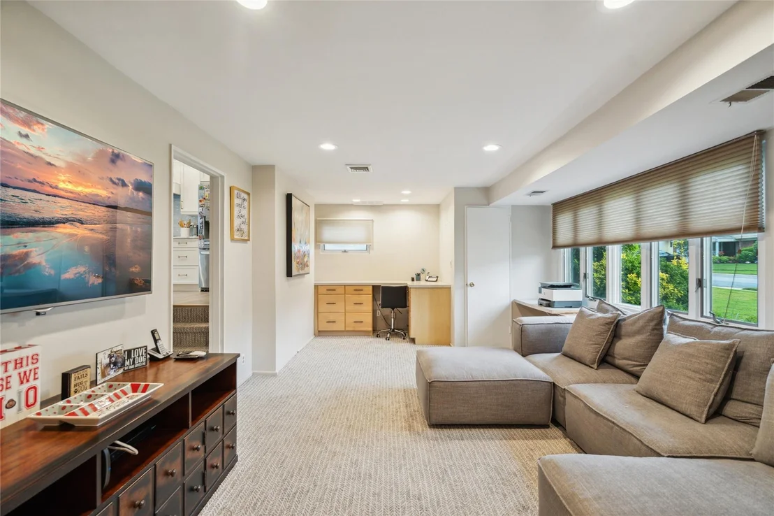Photo of 9 Elaine Place