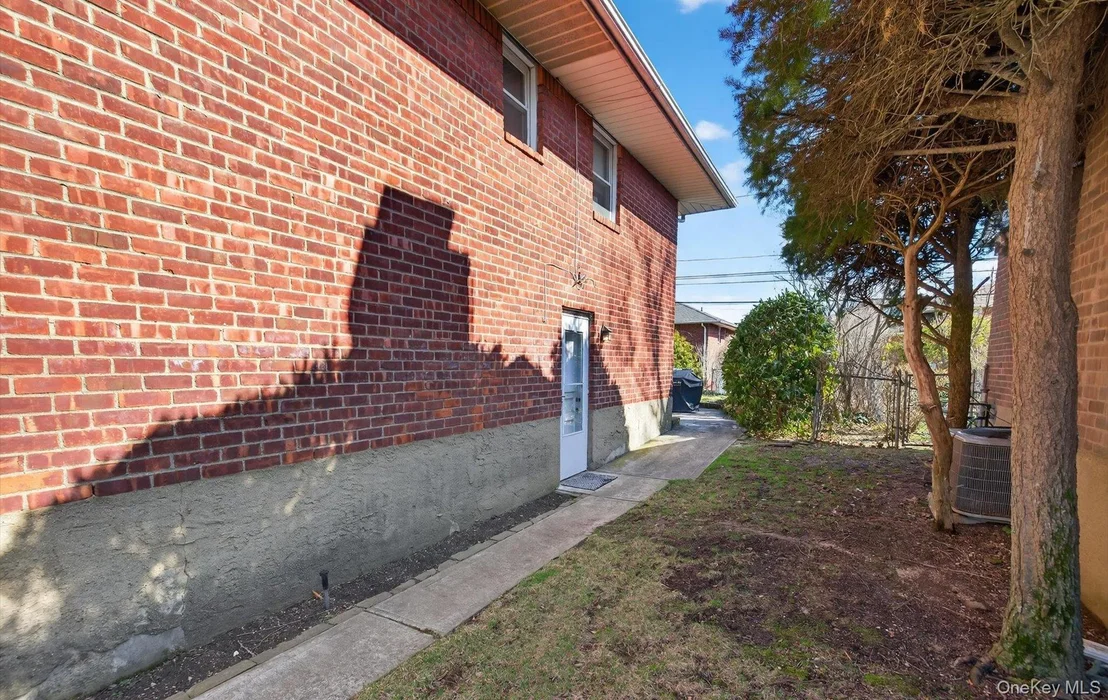 Photo of 7 Carling Drive
