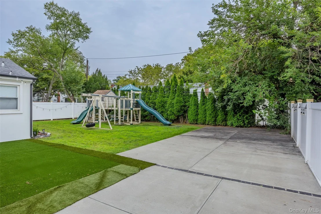 Photo of 84 Rosedale Road