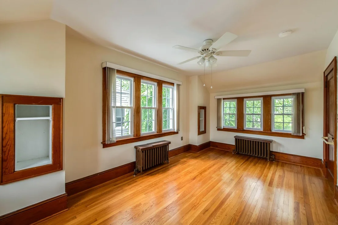 Photo of 19 Kingston Avenue