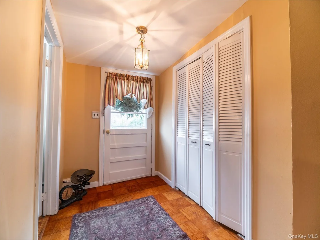 Photo of 8 Ridgeland Terrace