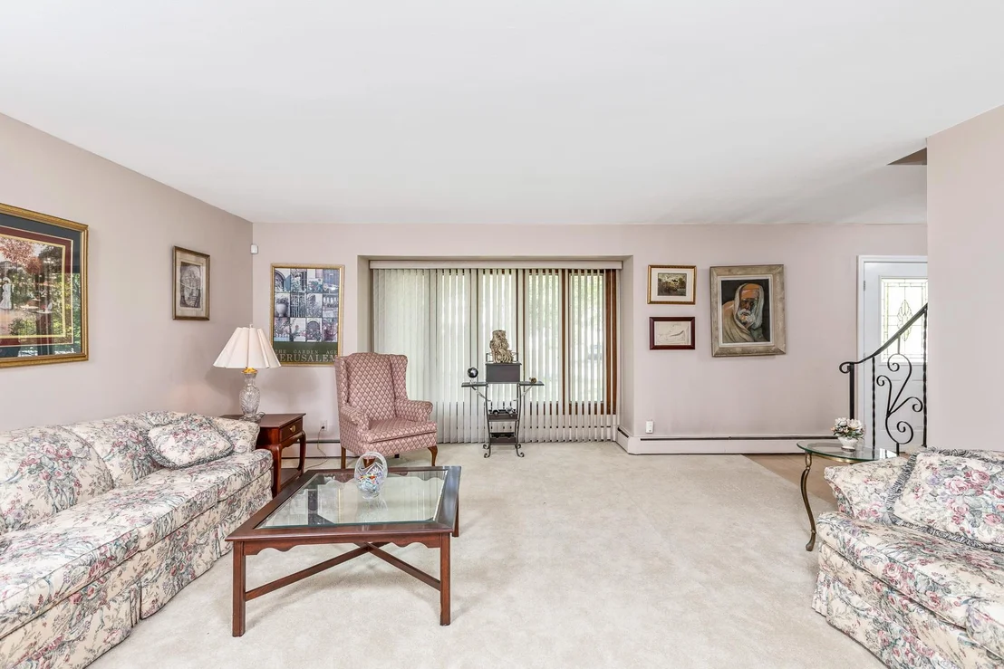 Photo of 284 Bow Drive