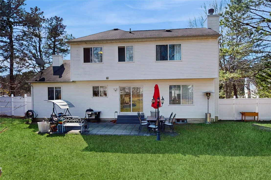 Photo of 33 Summersweet Drive