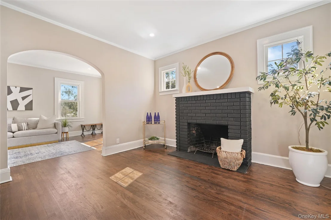 Photo of 511 Decatur Avenue