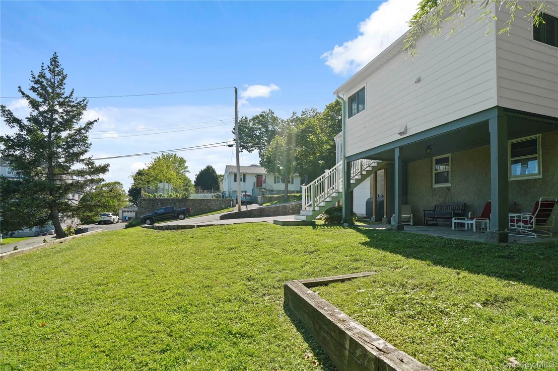 Photo of 11 Riverview Avenue
