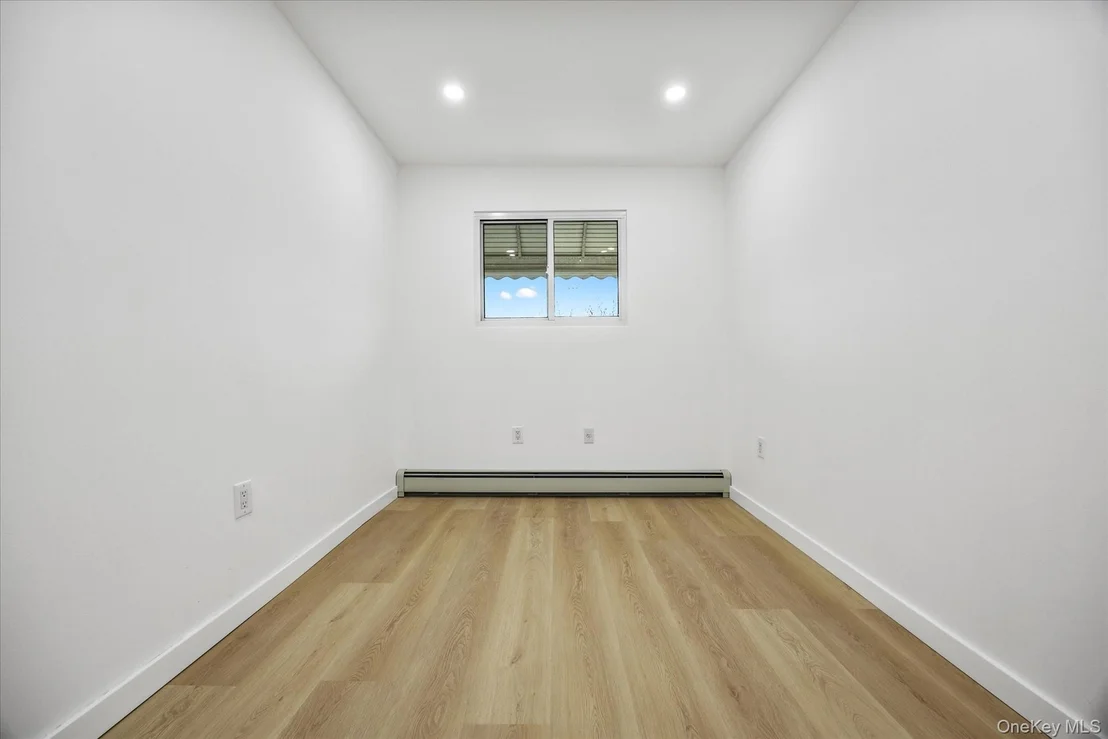 Photo of 641 Beach 65th Street