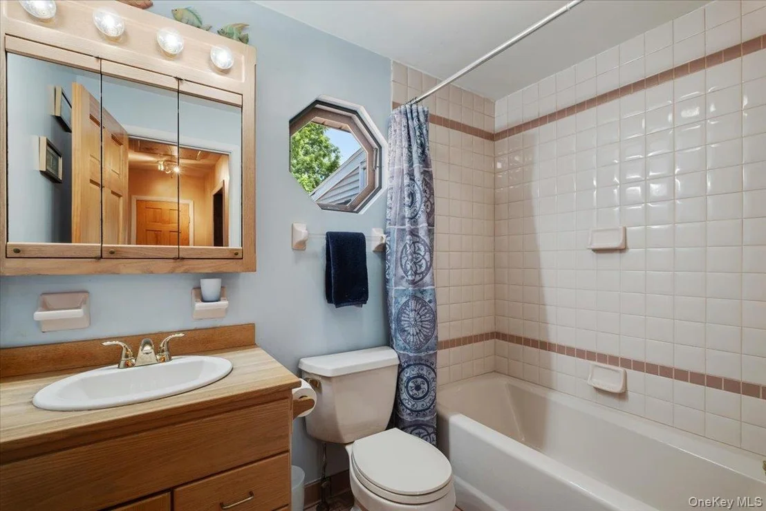 Photo of 333 Rockledge Road