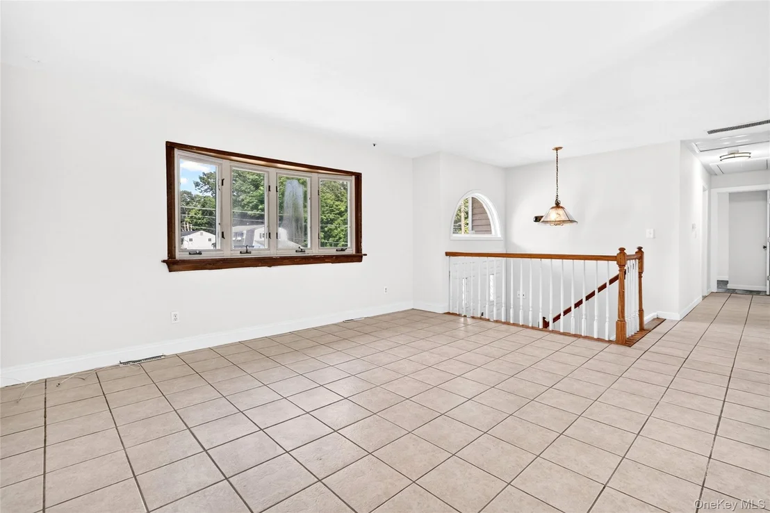Photo of 23 Marcy Lane
