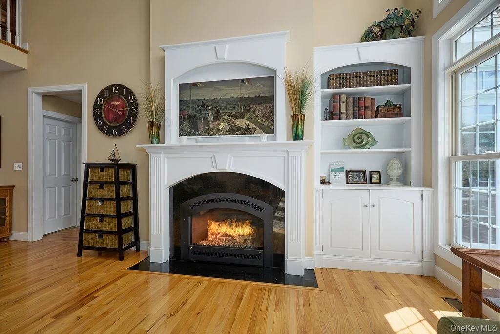 Photo of 90 River Road