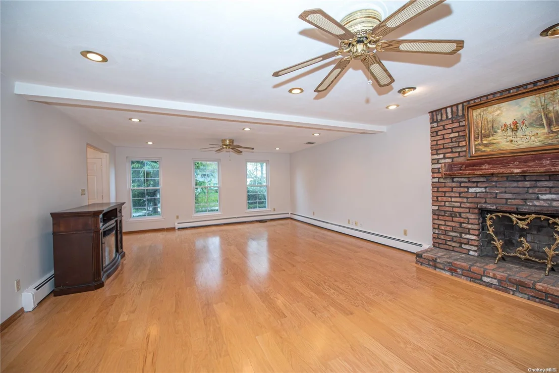 Photo of 70 Steven Place