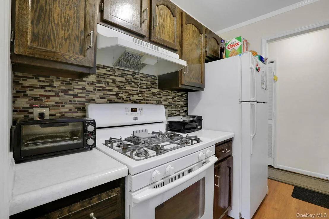 Photo of Unit E at 302 Commons Way
