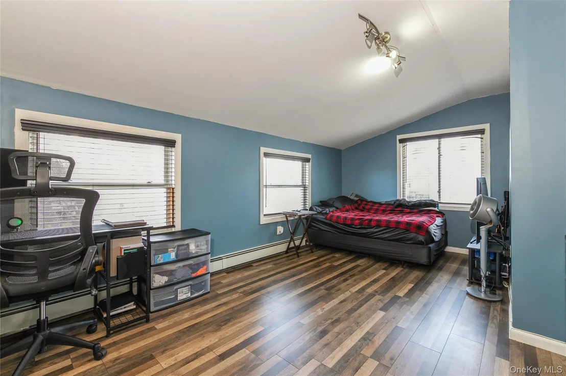 Photo of 84 Corbin Avenue