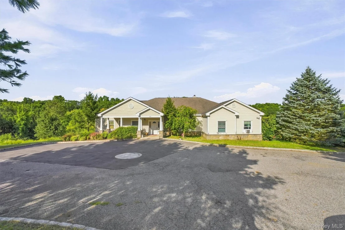 Photo of 180 Simpson Road