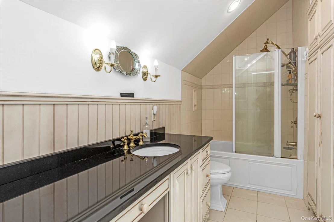 Photo of 1630 Temple Drive