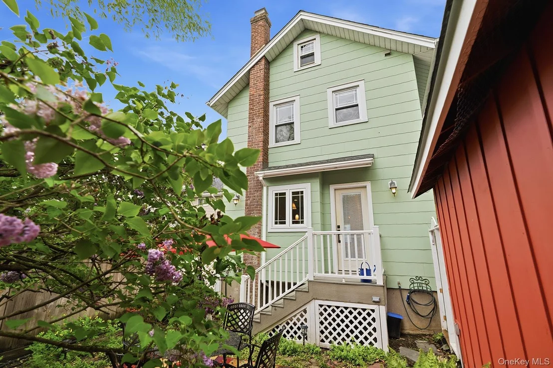 Photo of 90 Brookside Avenue