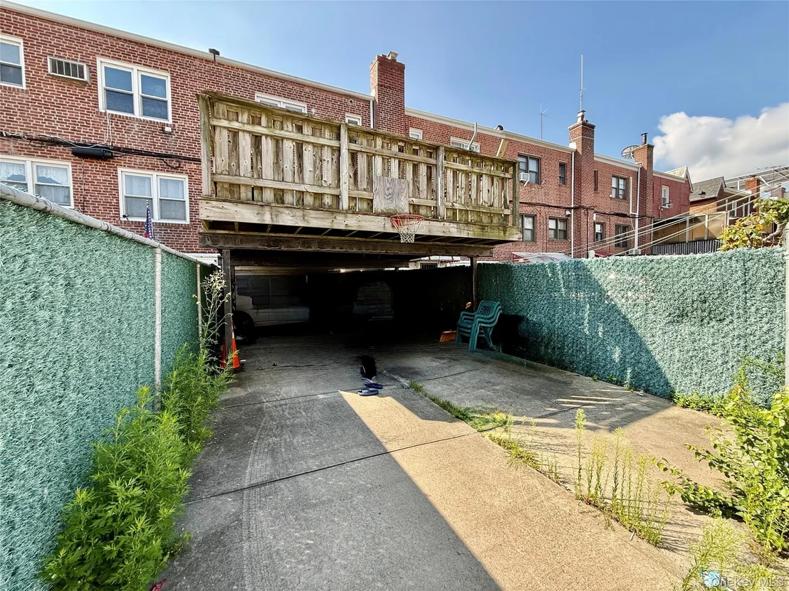 Photo of 15043 77th Road