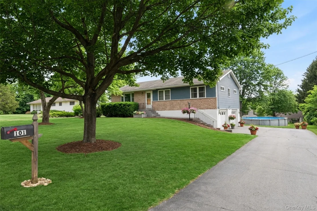 Photo of 101 Edgehill Drive