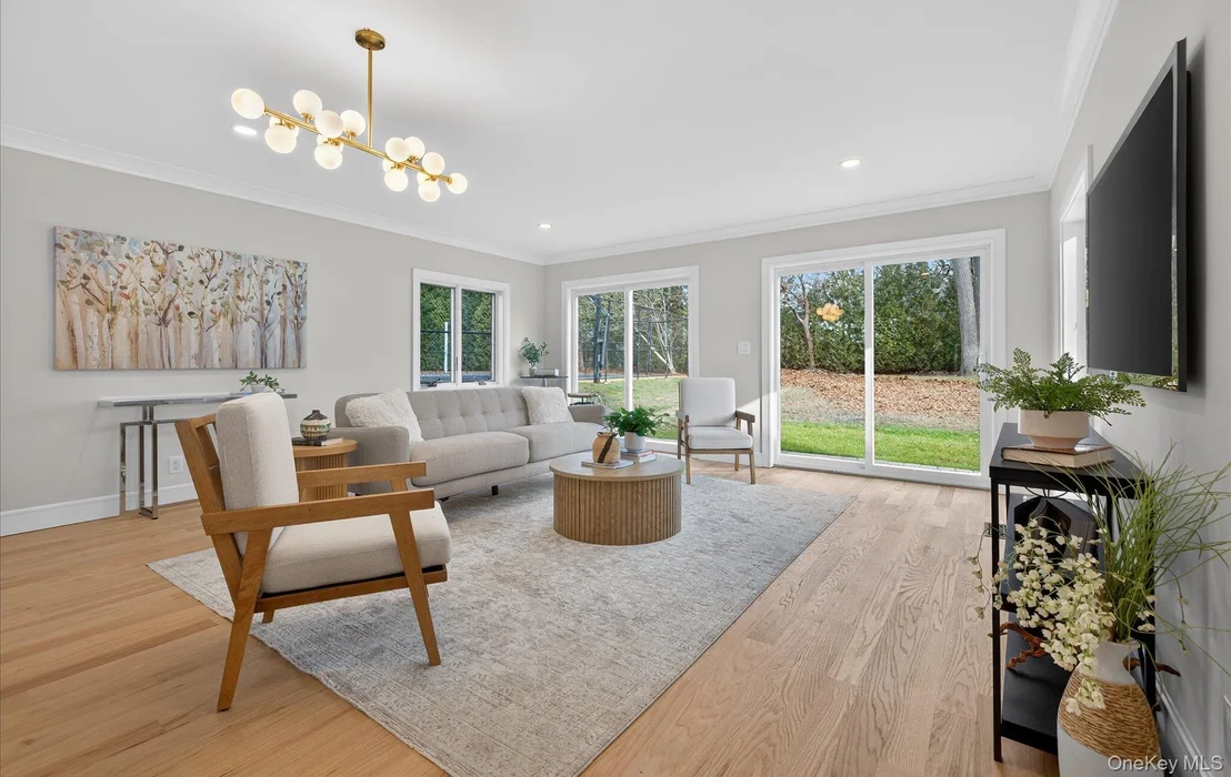 Photo of 369 Vanderbilt Parkway