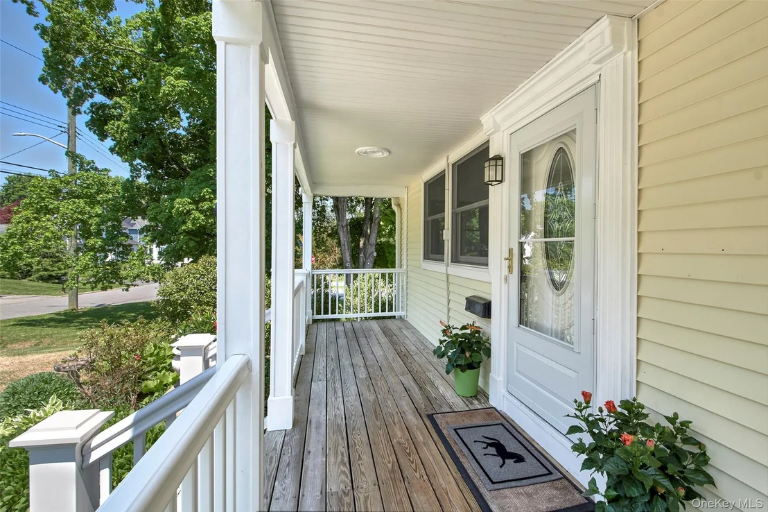 Photo of 121 Parkview Place